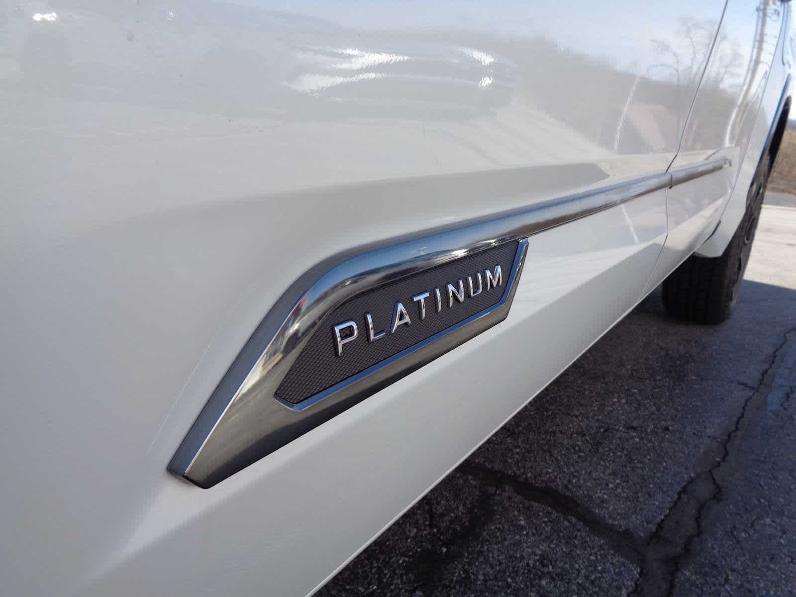 2026 Toyota Tundra Platinum - Photo 11