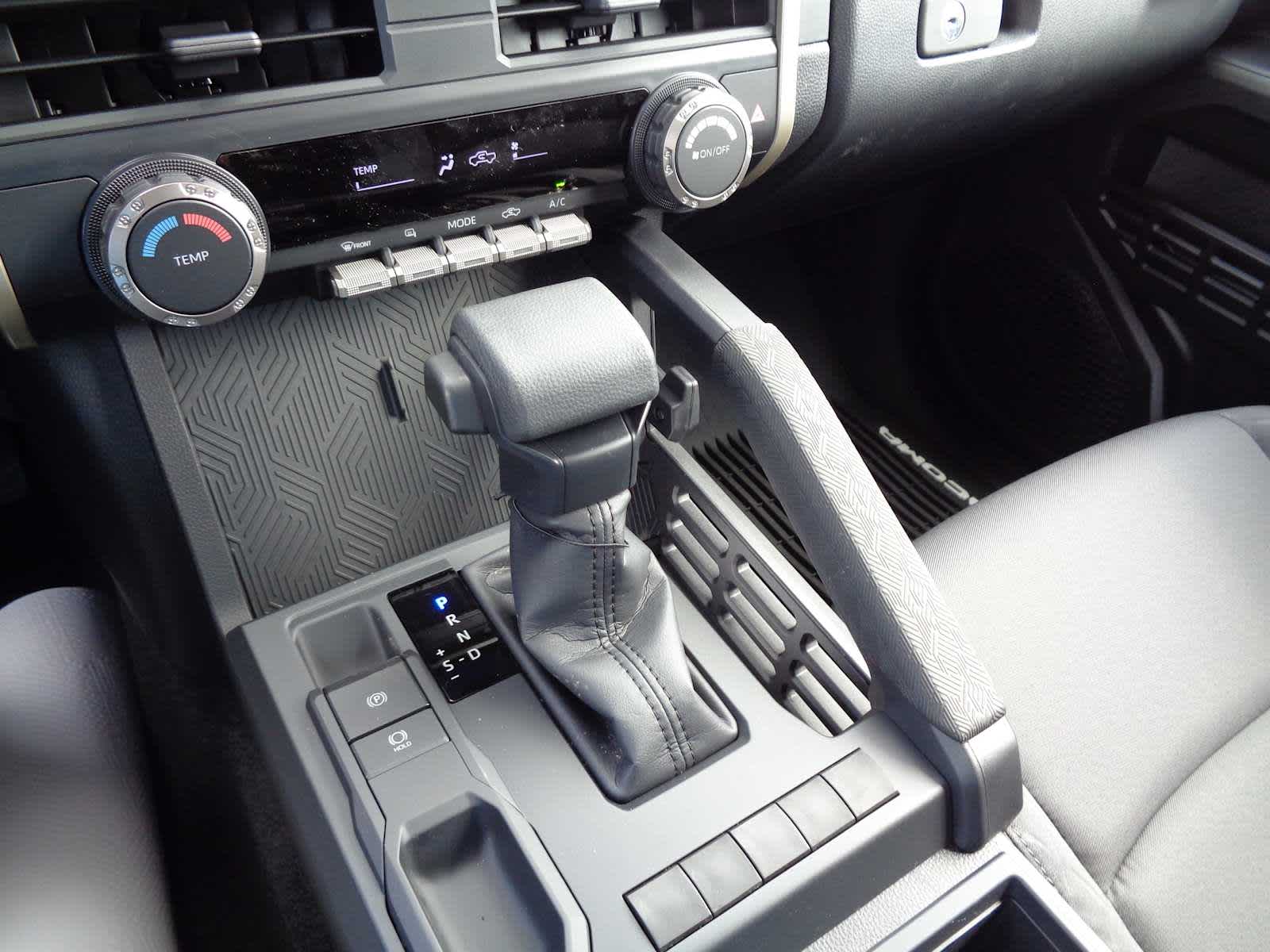 2026 Toyota Tacoma SR - Photo 26