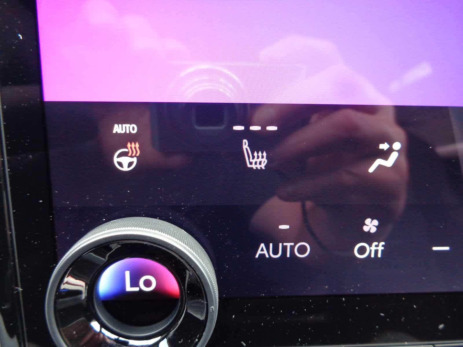 2026 Toyota C-HR SE - Photo 28