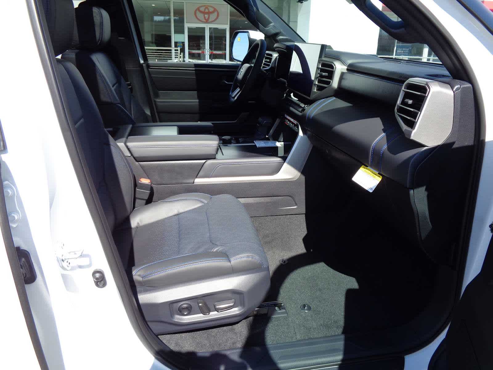 2026 Toyota Tundra Platinum - Photo 23