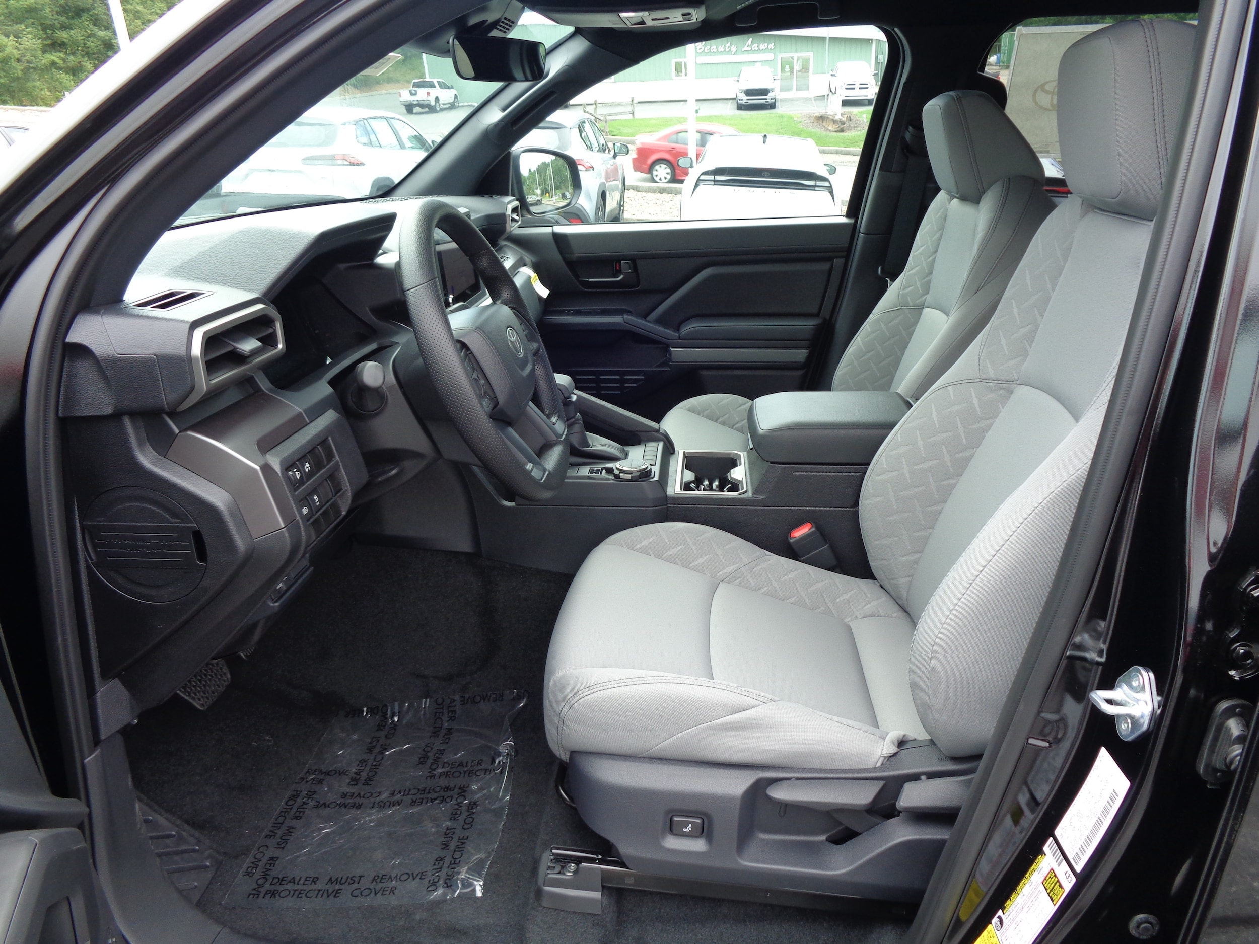 2026 Toyota Tacoma SR5 - Photo 10
