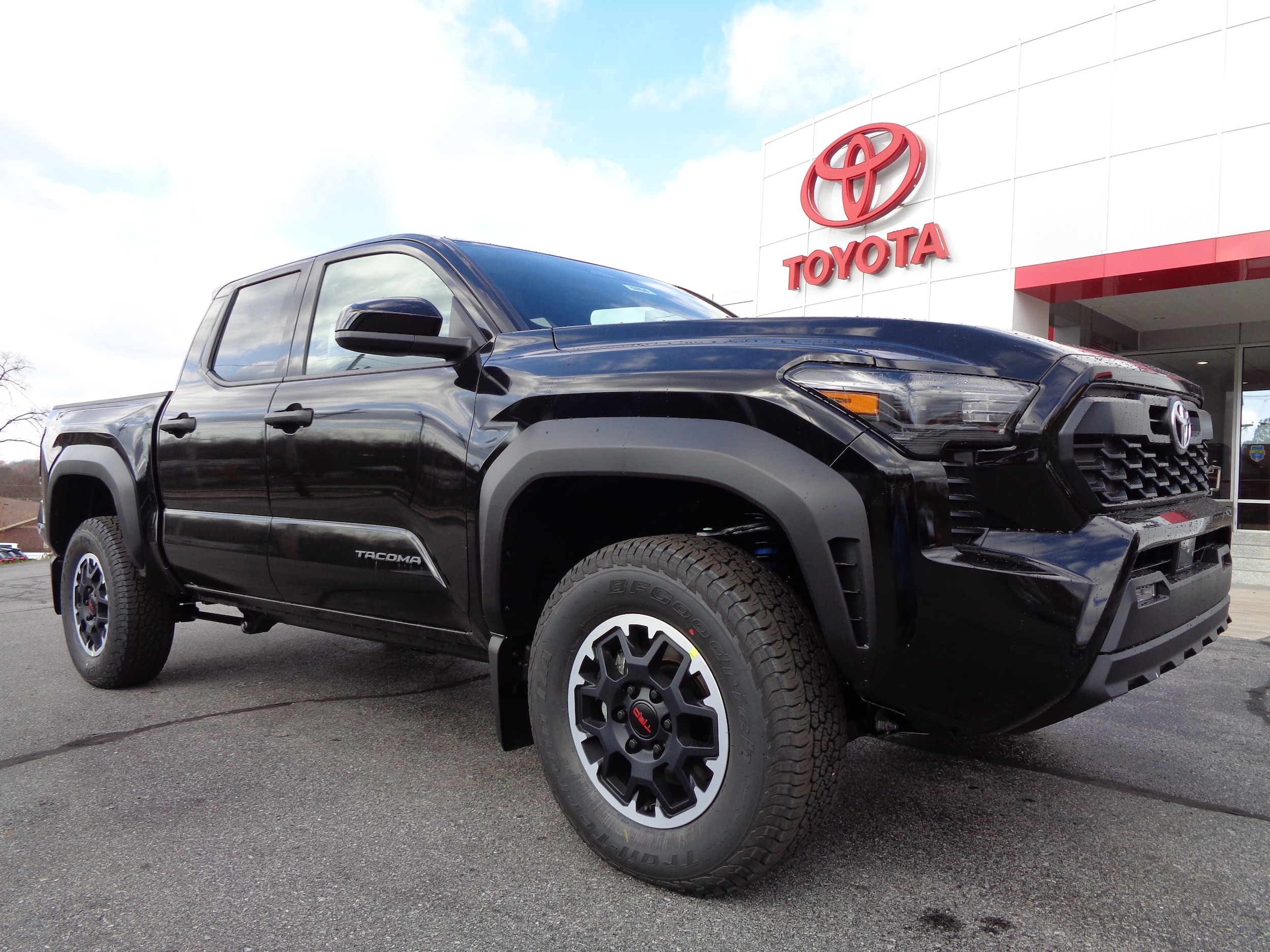 2025 Toyota Tacoma TRD Off Road's photo