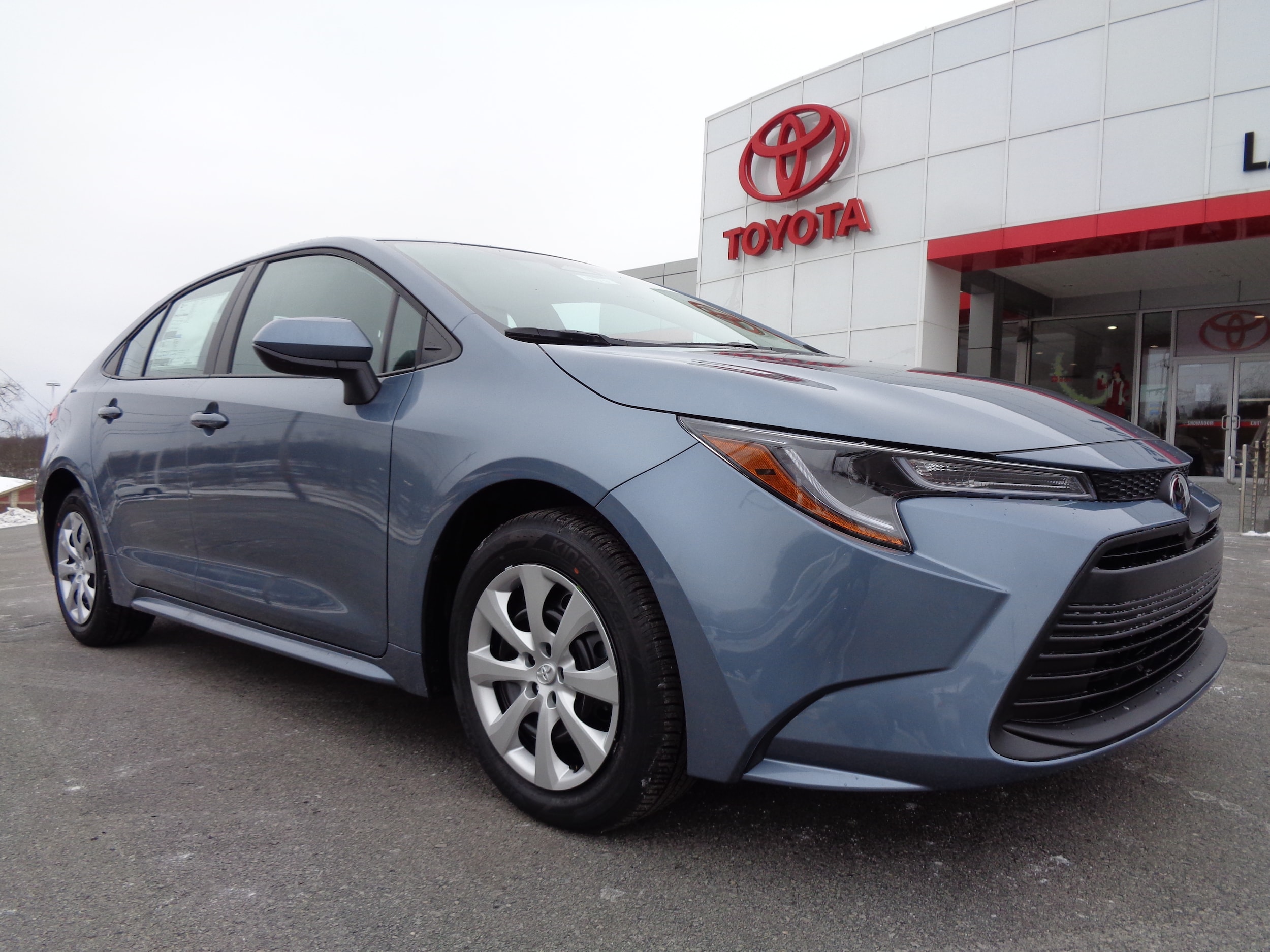 2026 Toyota Corolla LE's photo