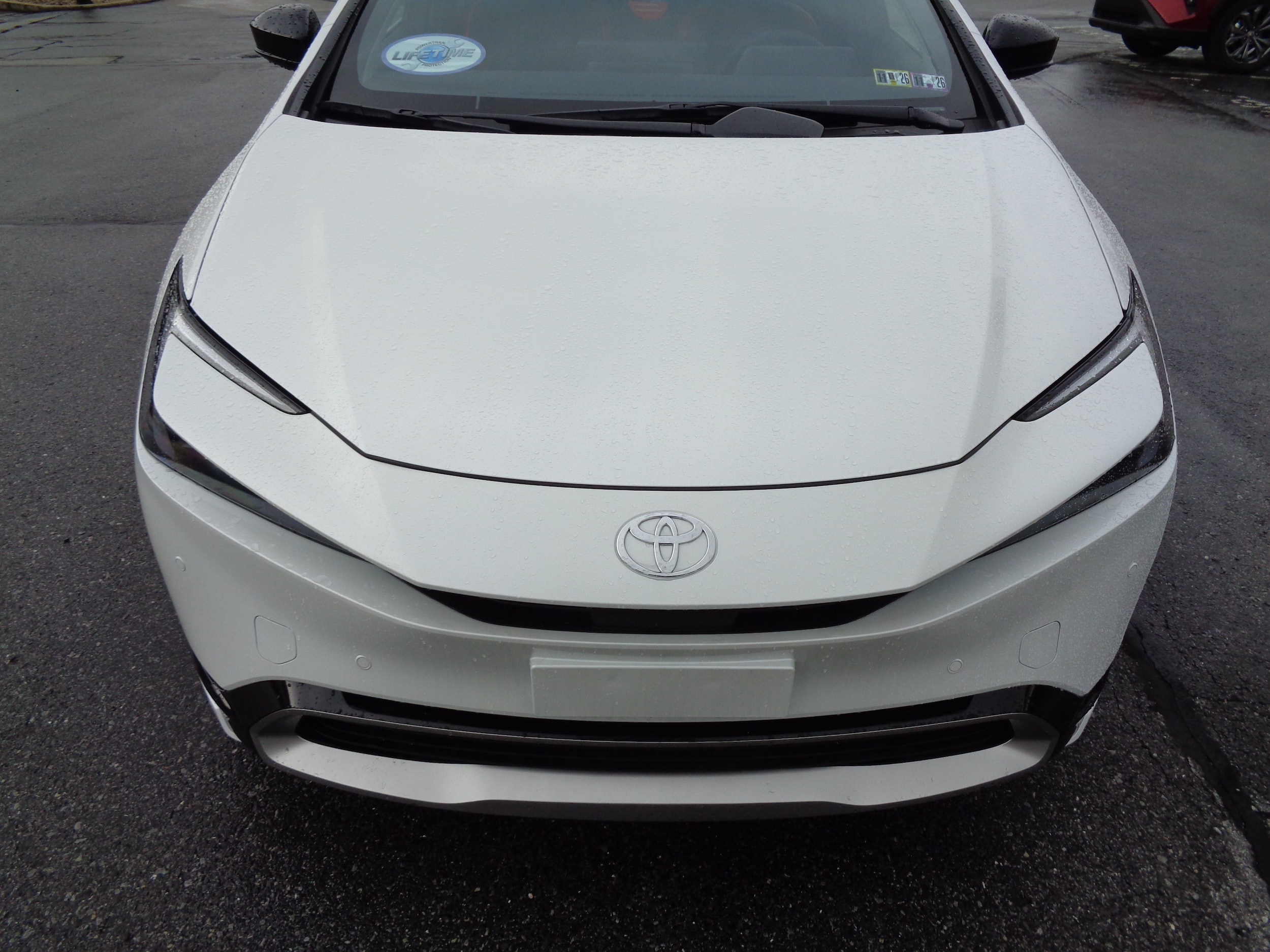 2026 Toyota Prius Plug-in Hybrid XSE - Photo 8