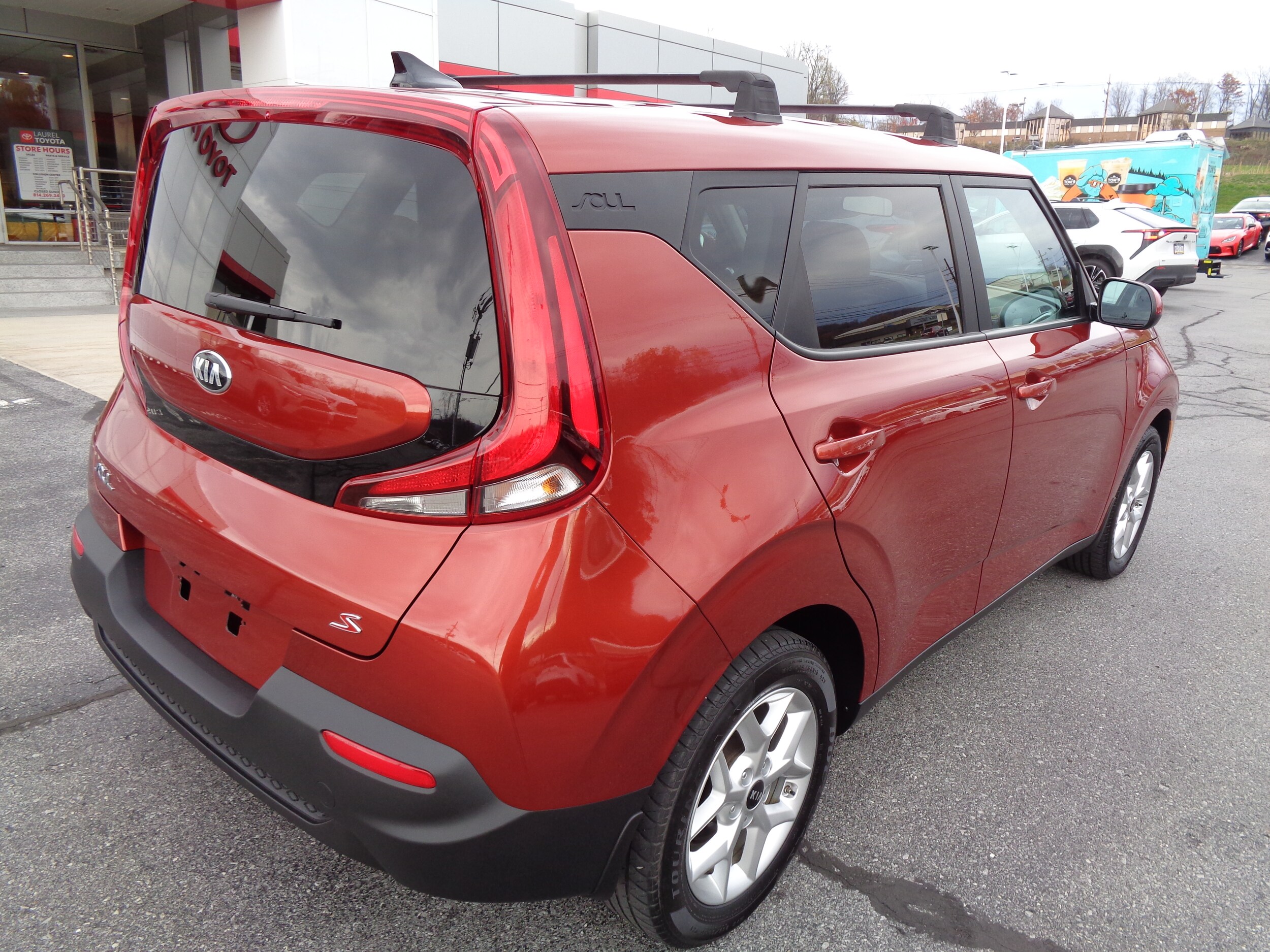 2021 Kia Soul LX S X-Line photo 2