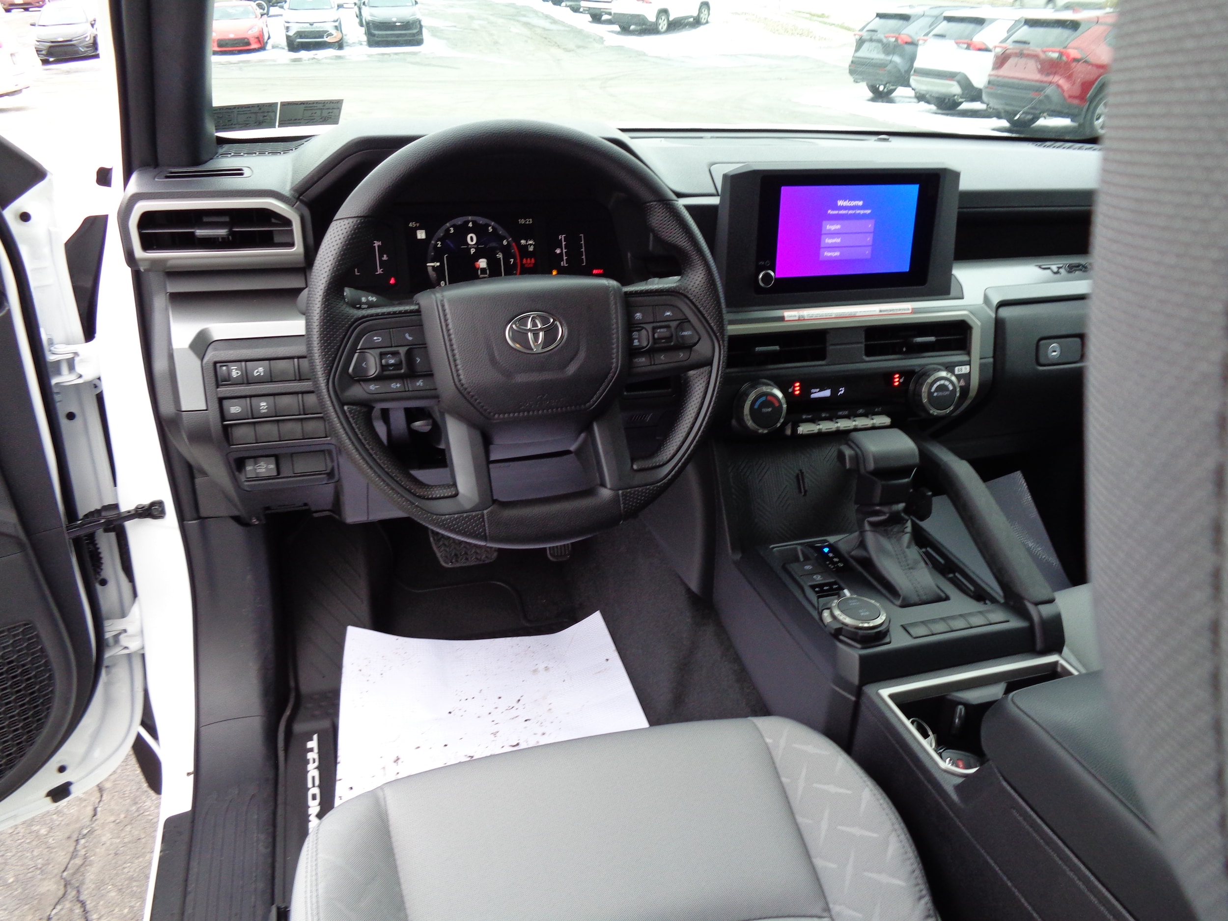 2026 Toyota Tacoma SR5 - Photo 12