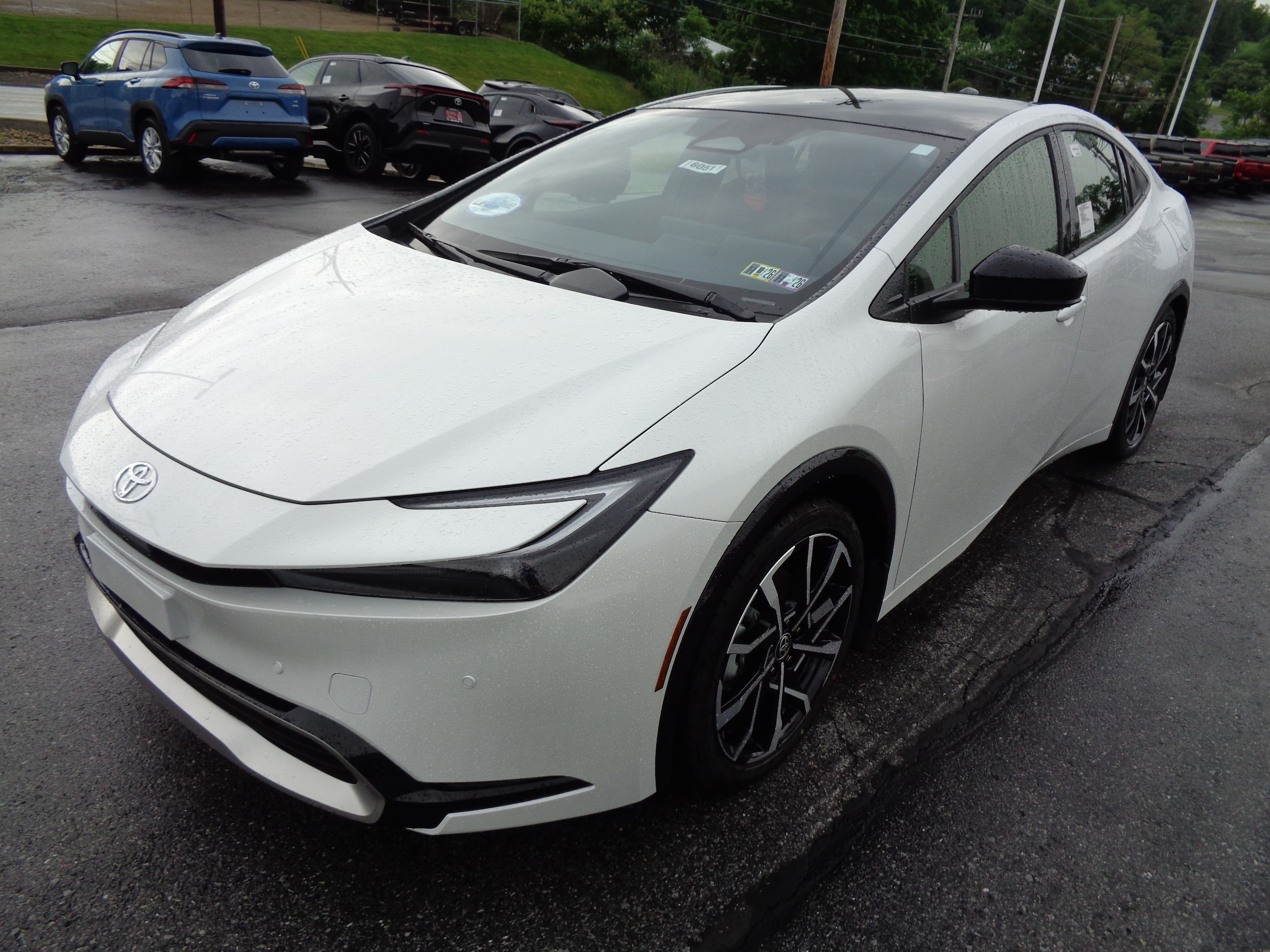 2026 Toyota Prius Plug-in Hybrid XSE - Photo 7