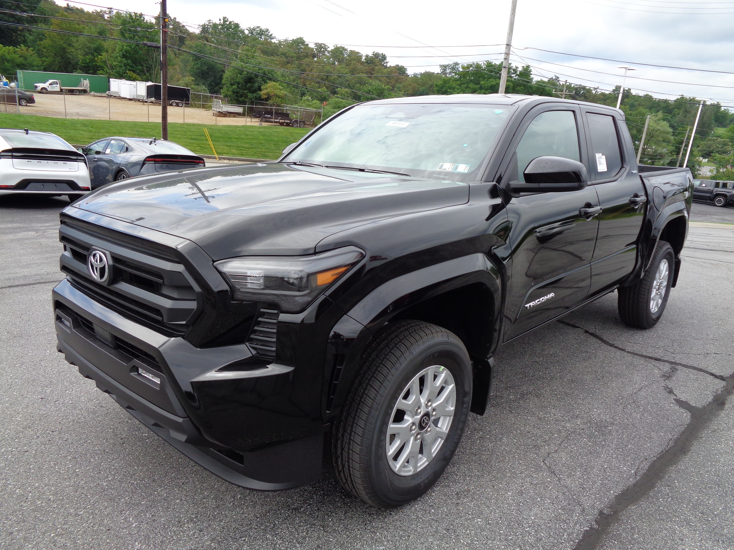 2026 Toyota Tacoma SR5 - Photo 7