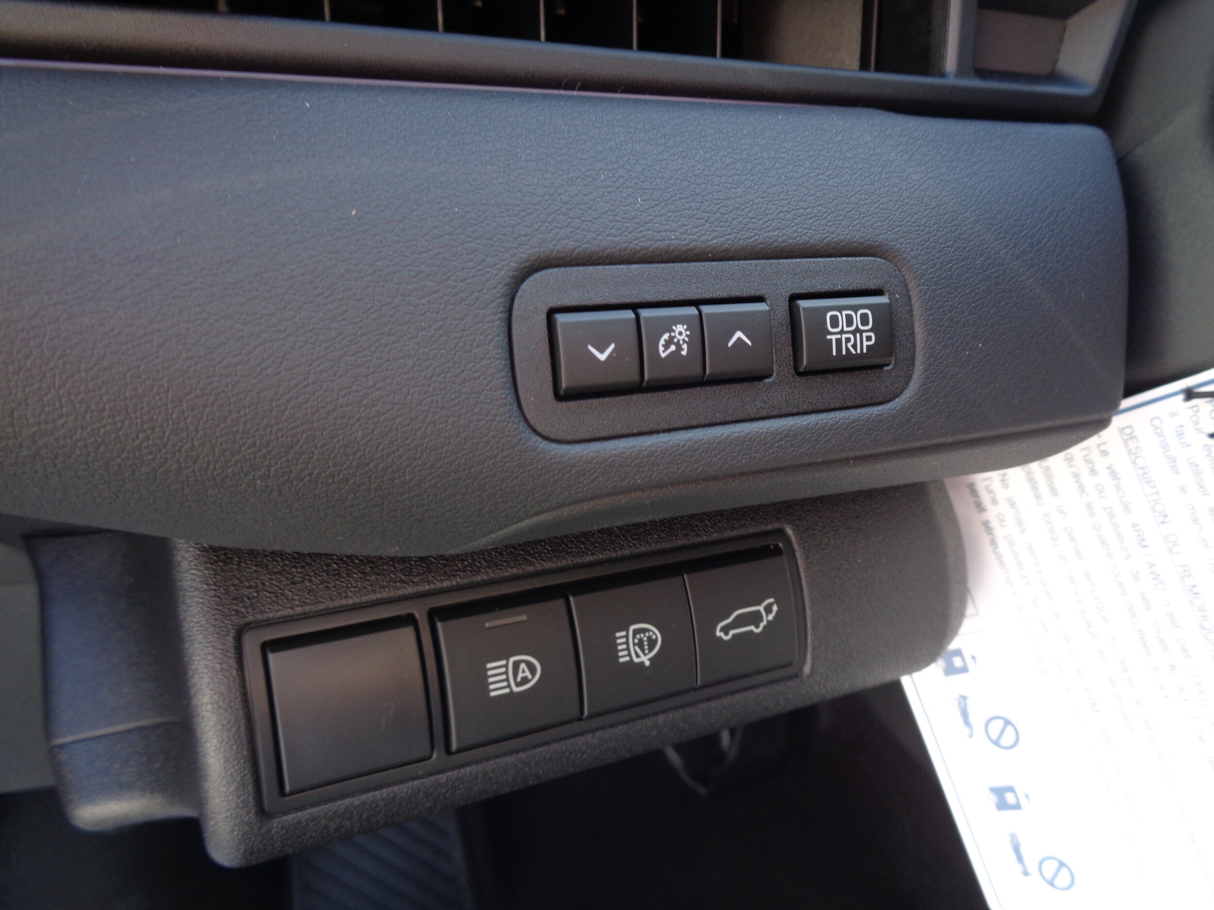 2026 Toyota bZ Woodland Woodland Premium - Photo 12