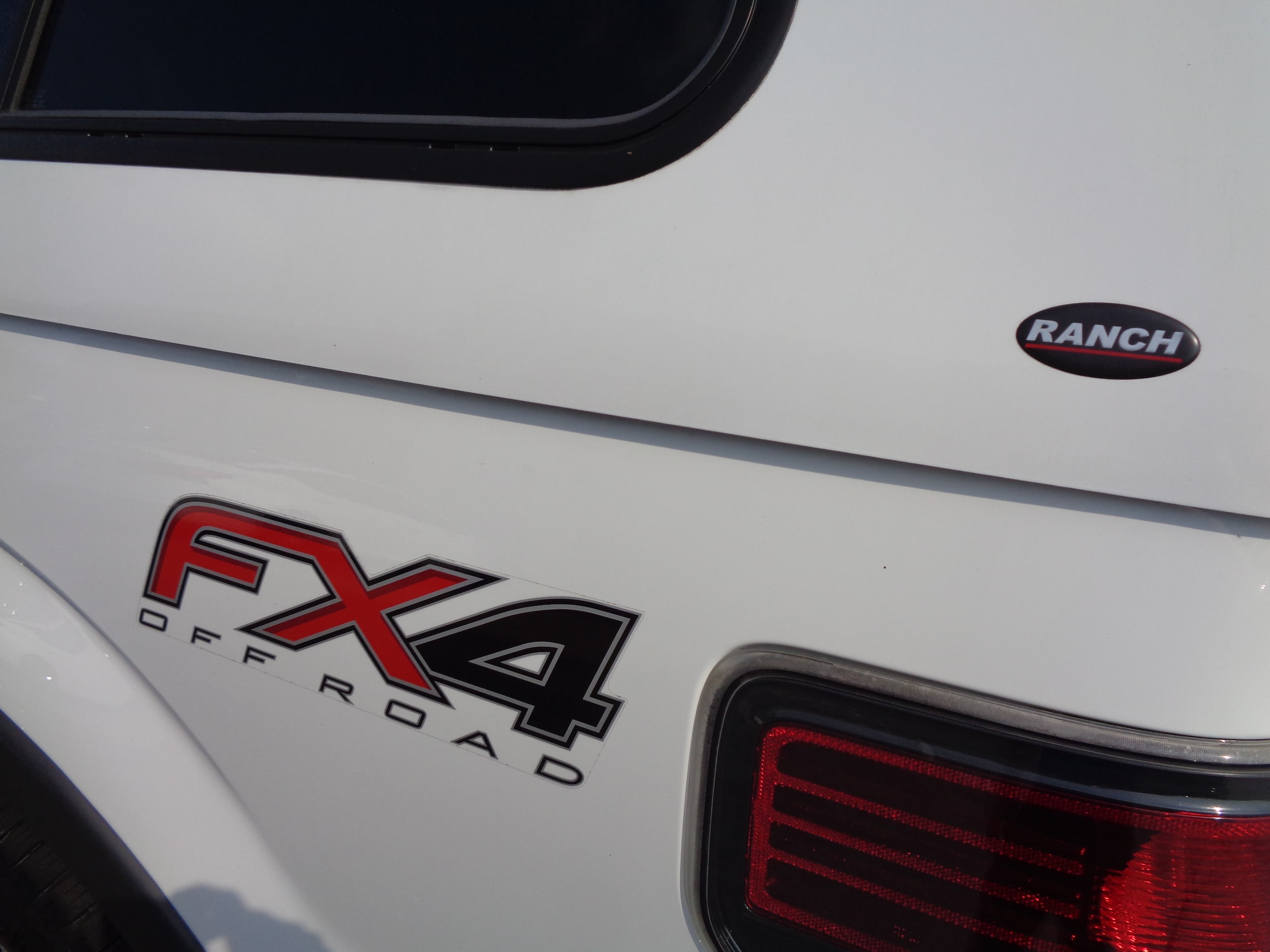 2013 Ford F-150 FX4 - Photo 17