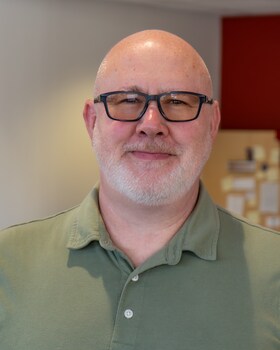 Staff member Alan Mickinak from ID_2ef6bd6cd3a7