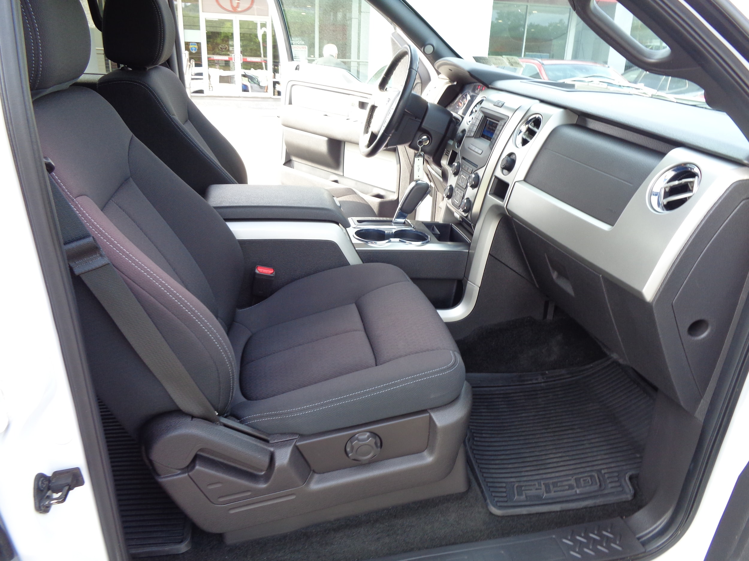 2013 Ford F-150 FX4 - Photo 21