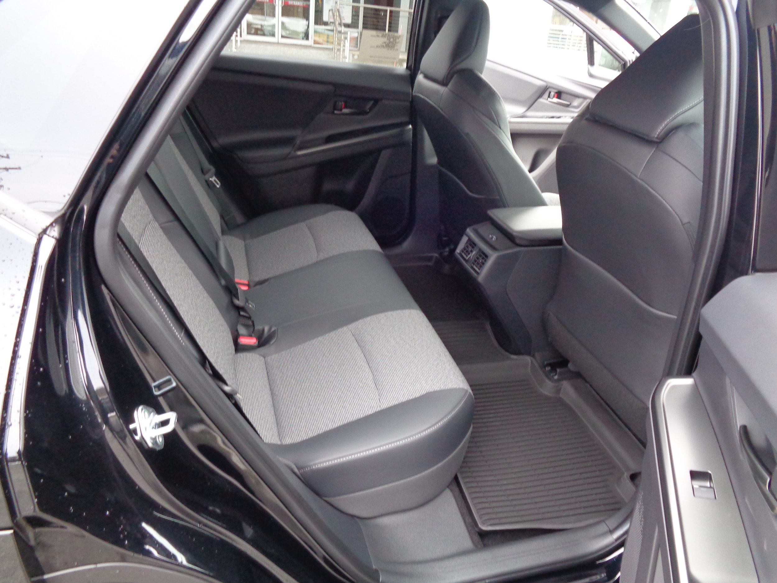 2026 Toyota bZ XLE - Photo 16