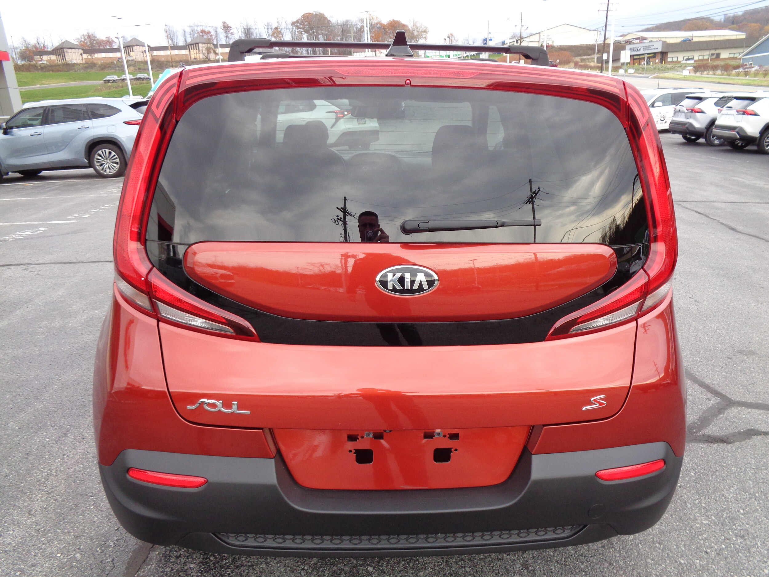 2021 Kia Soul LX S X-Line photo 3