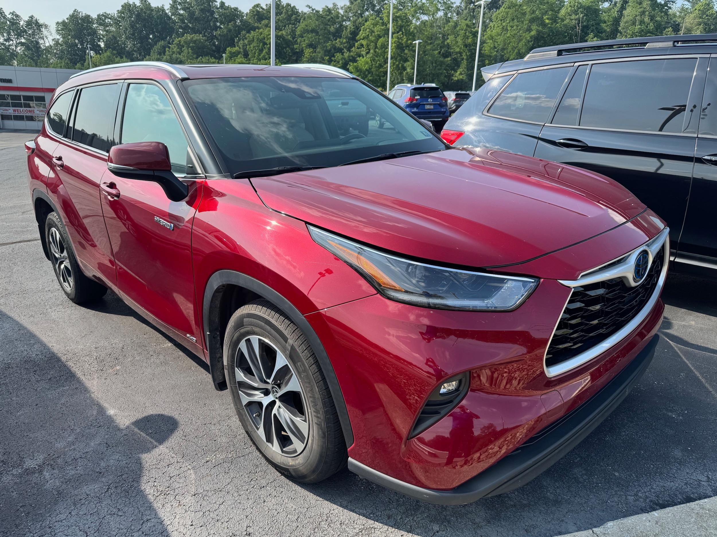 2021 Toyota Highlander Hybrid XLE AWD