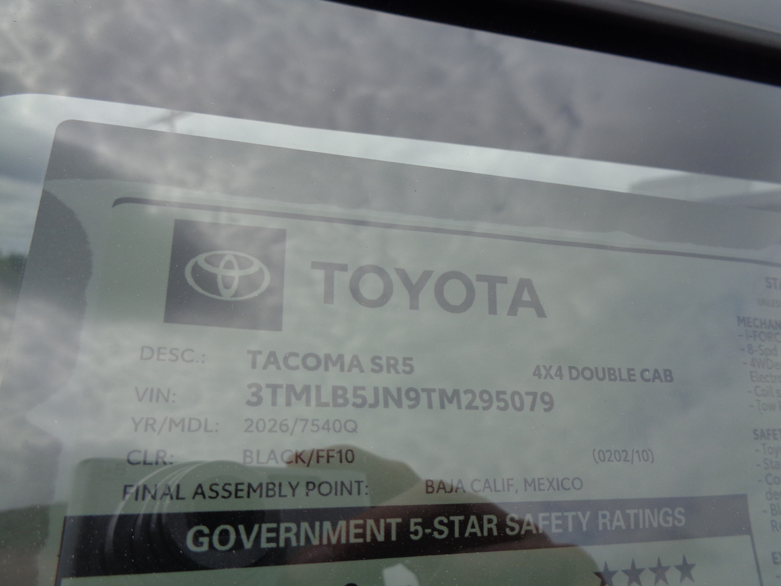 2026 Toyota Tacoma SR5 - Photo 17