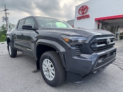 2026 Toyota Tacoma Double Cab SR5 4x4
