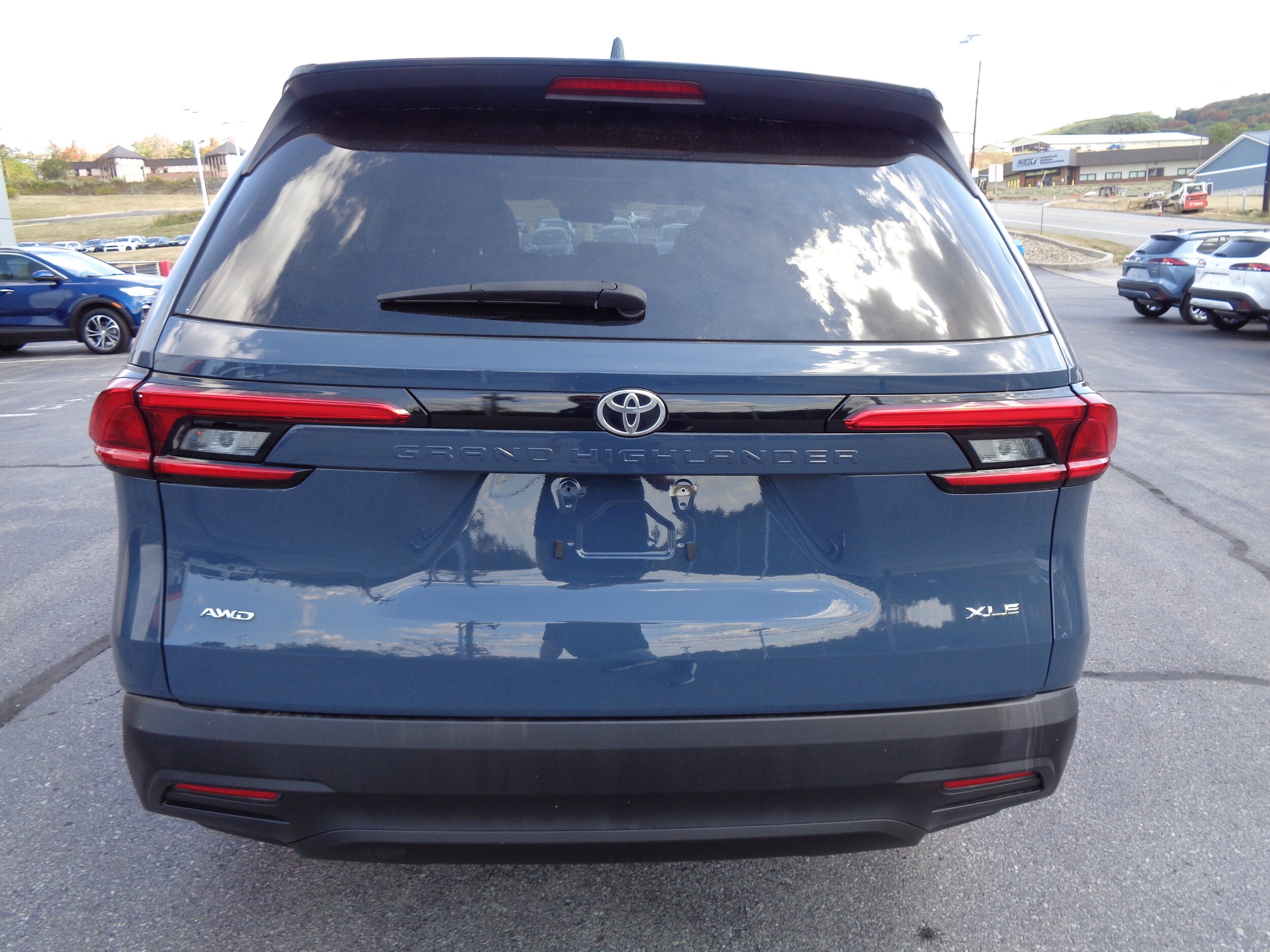 2024 Toyota Grand Highlander XLE photo 4