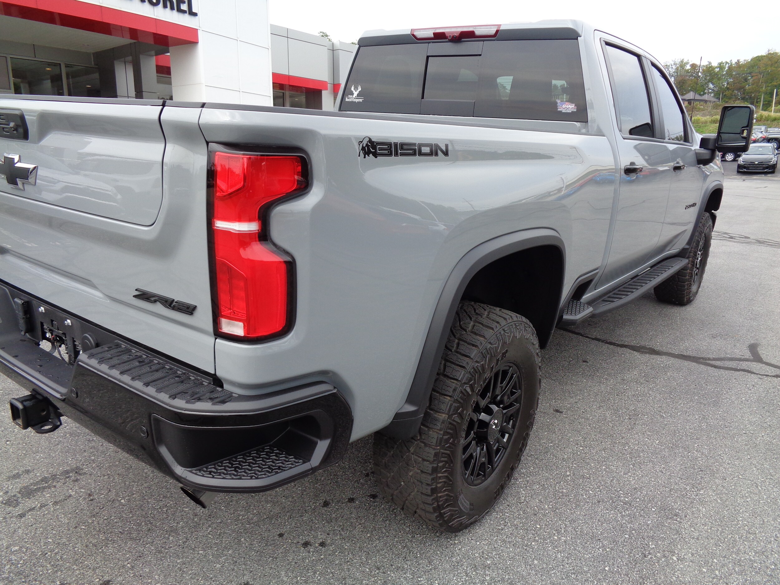 2024 Chevrolet Silverado 2500HD ZR2 photo 2