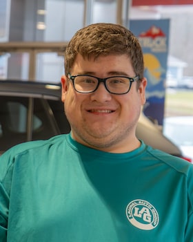 Staff member Alex Croft from ID_f4fc2a52be1c