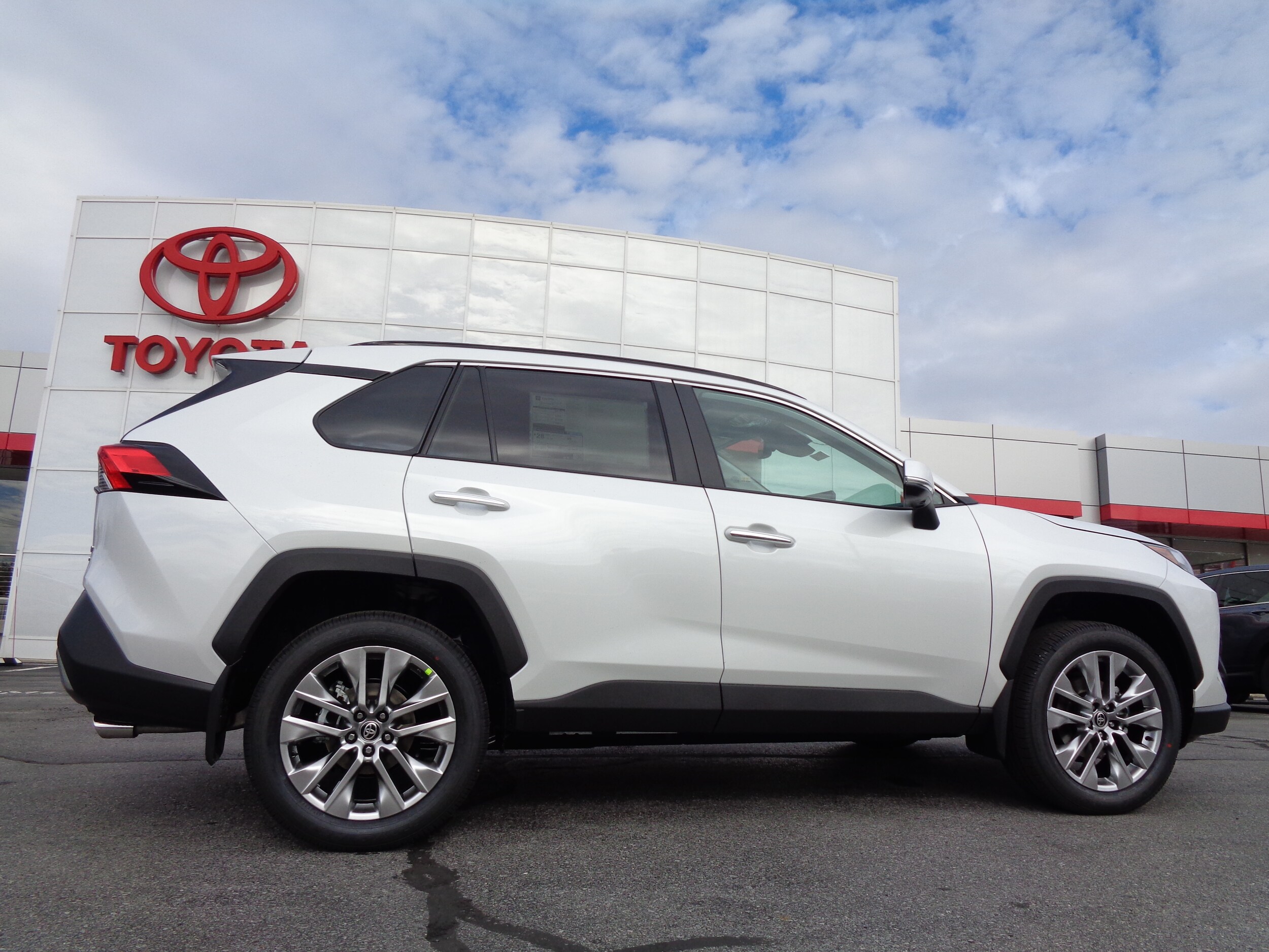 2025 Toyota RAV4 Limited photo 2