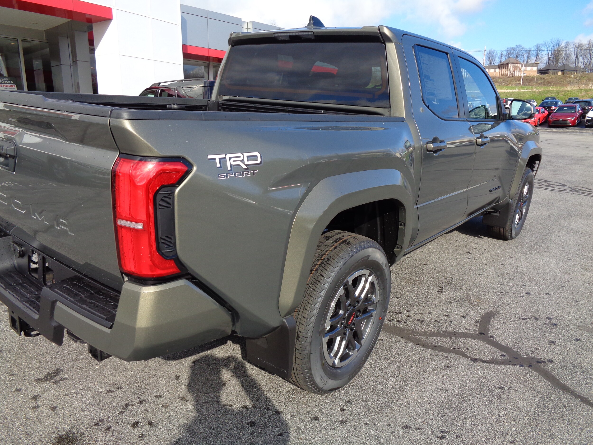 2025 Toyota Tacoma TRD Sport Double Cab photo 3