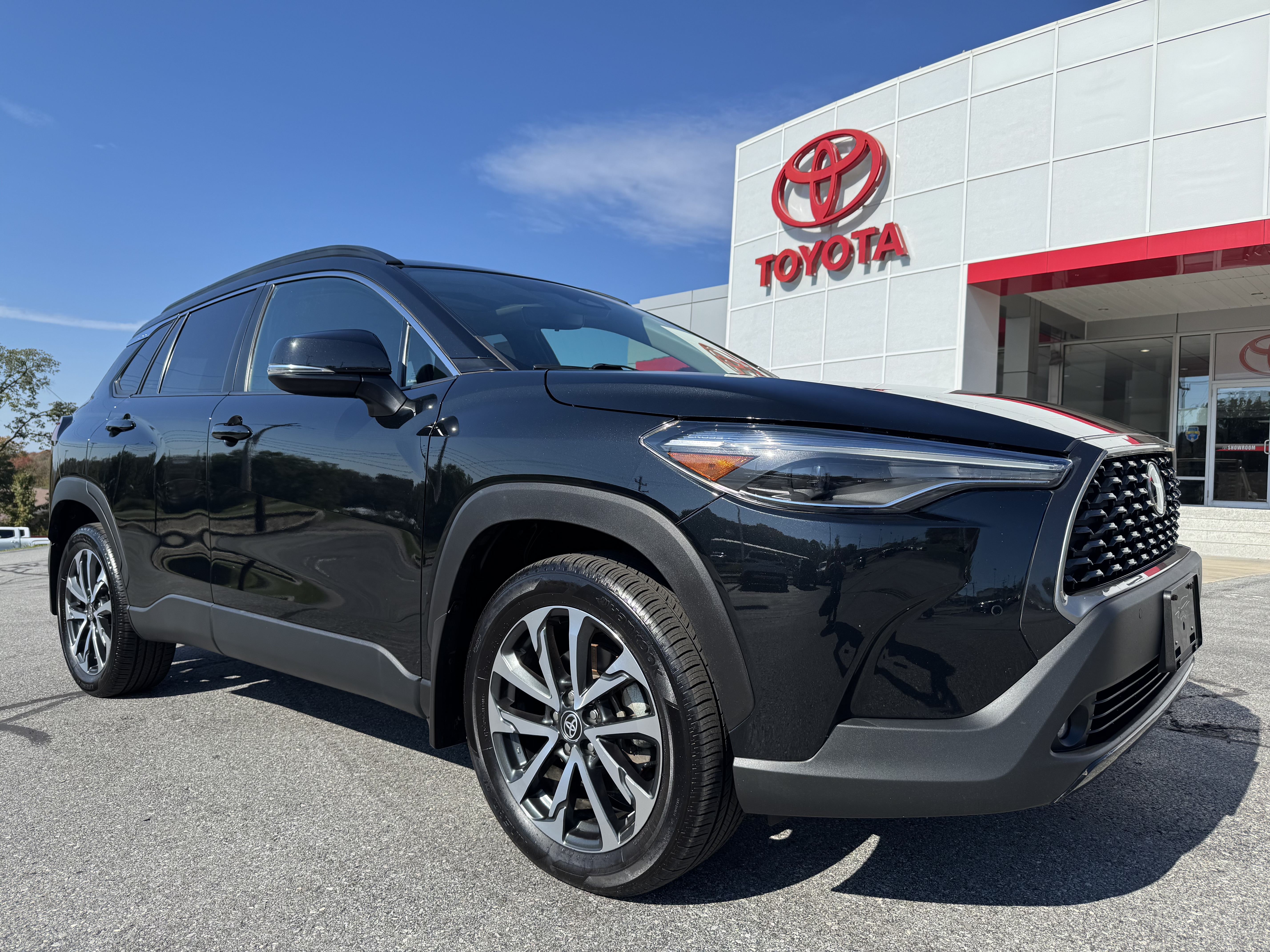2024 Toyota Corolla Cross XLE SUV