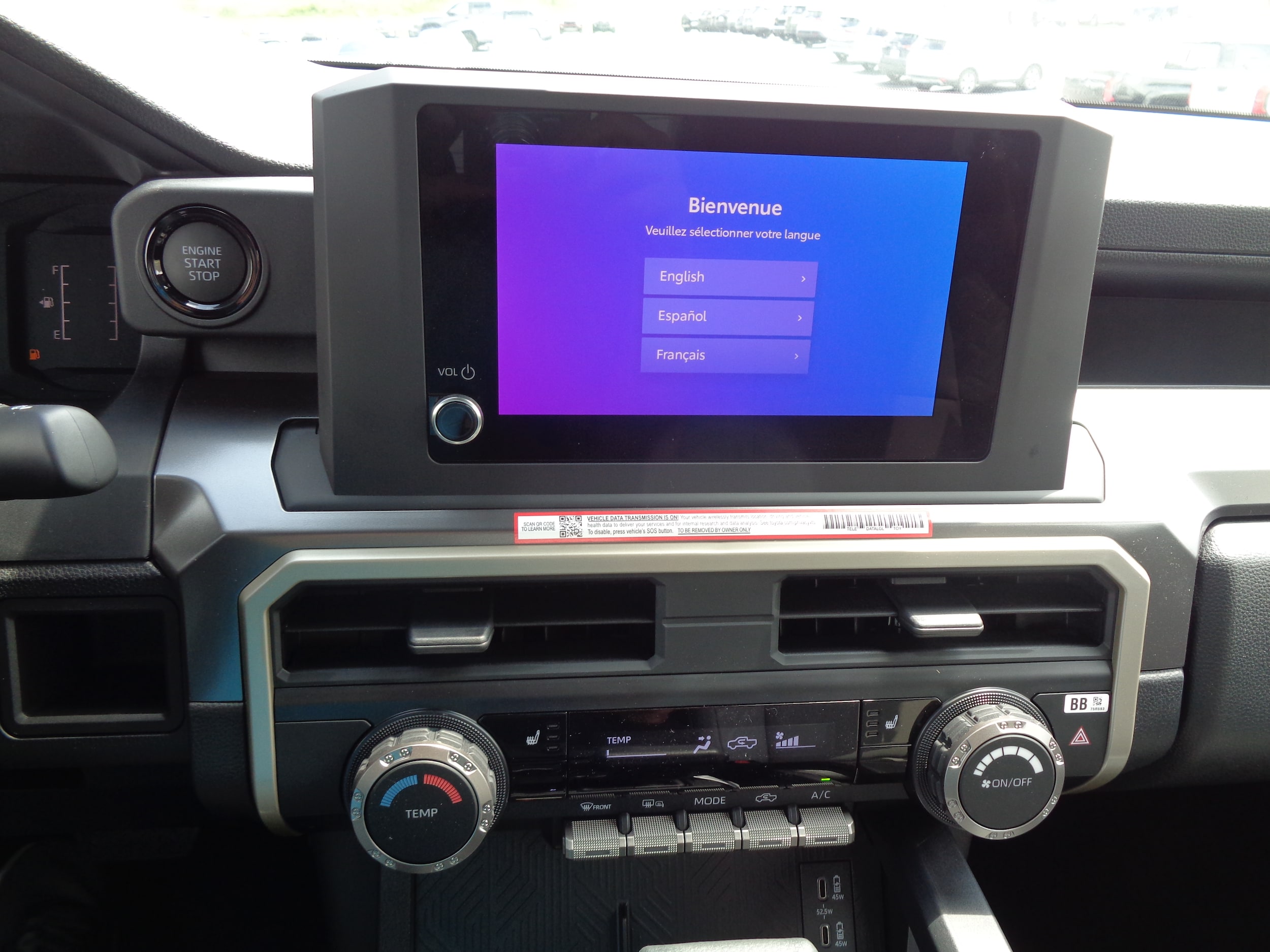 2025 Toyota Tacoma SR5 - Photo 24