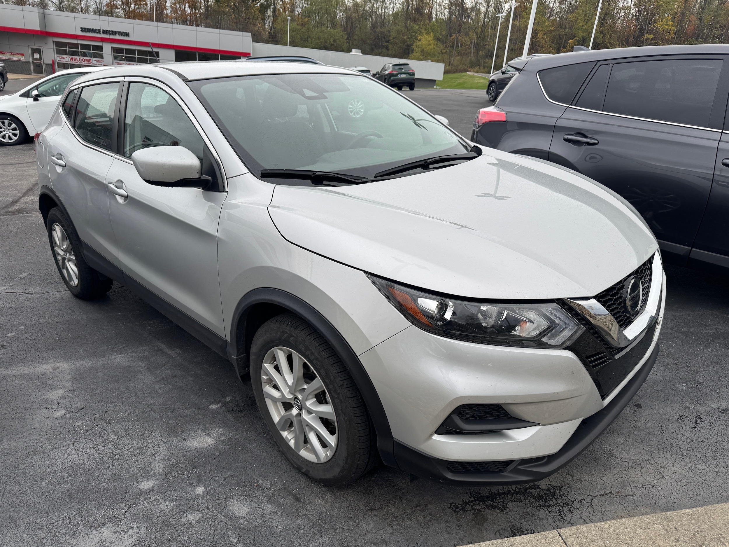 2022 Nissan Rogue Sport S