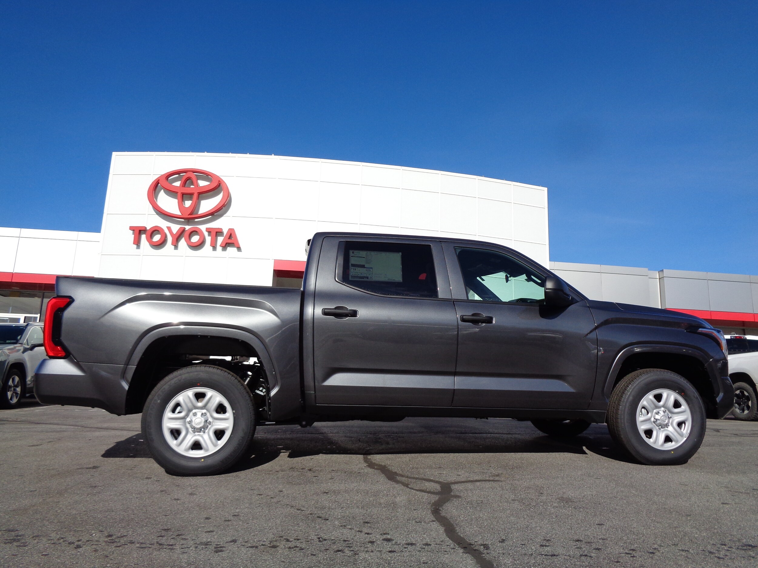 2026 Toyota Tundra SR CrewMax photo 2