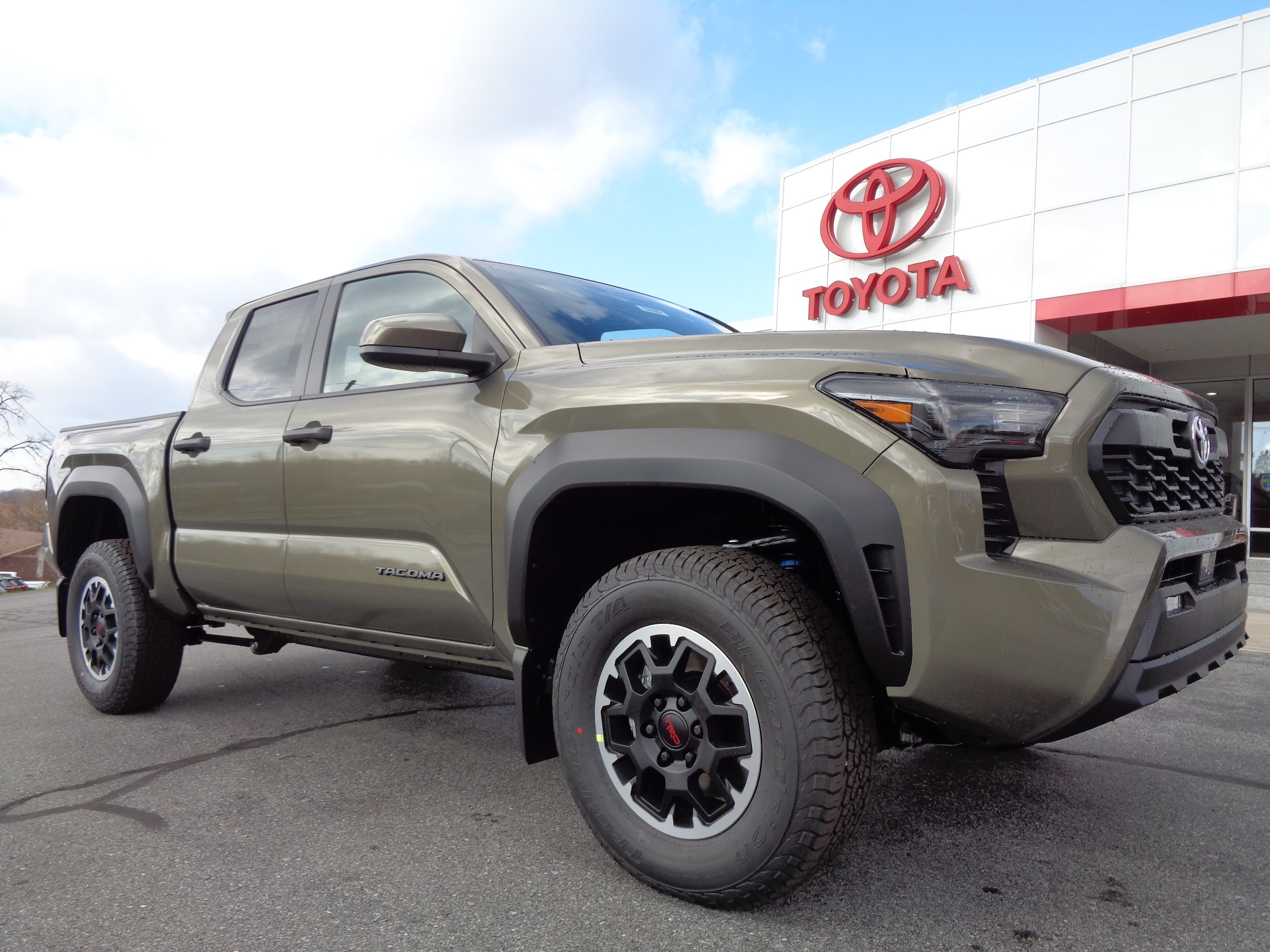 2025 Toyota Tacoma TRD Off Road's photo