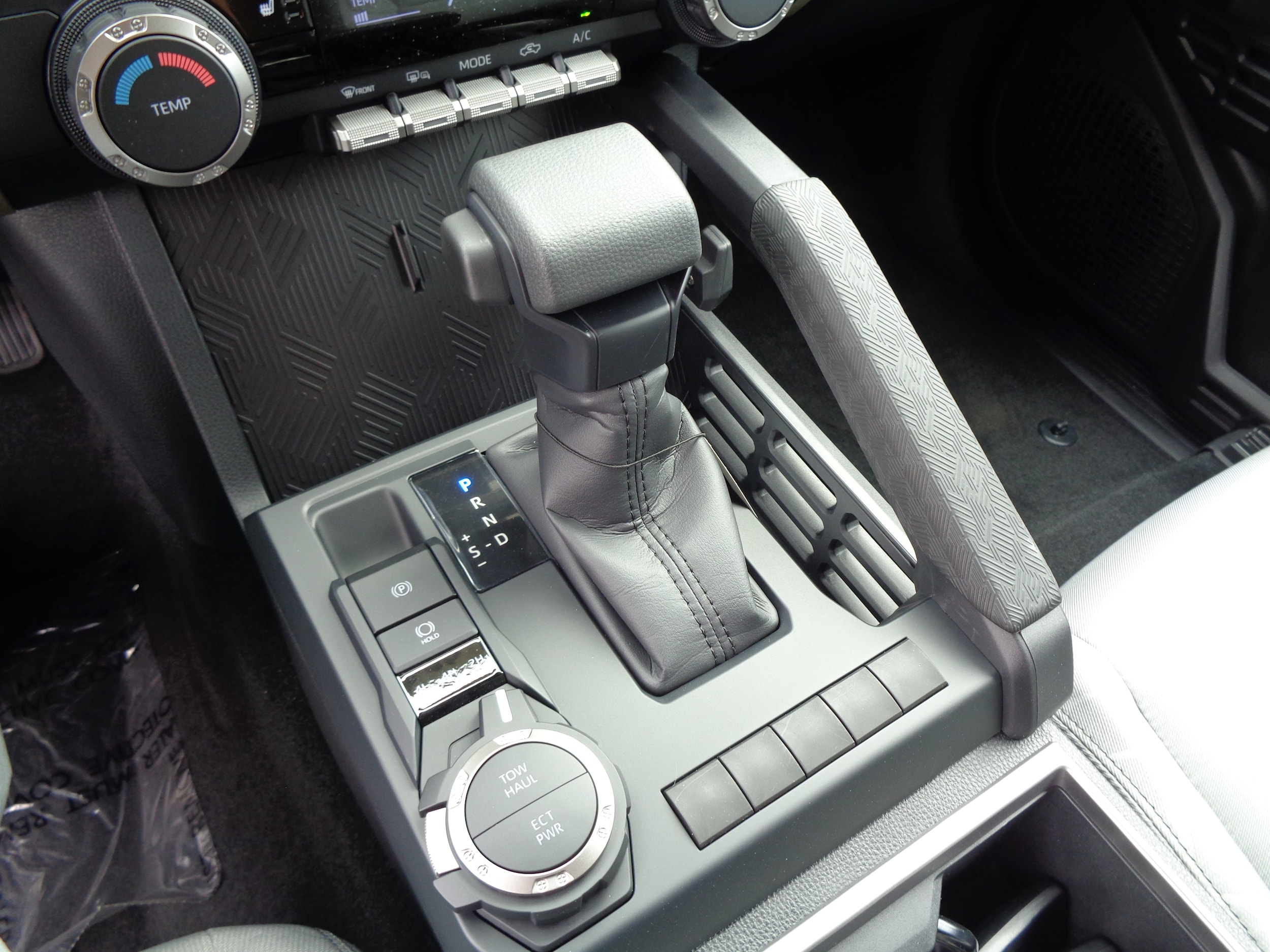 2026 Toyota Tacoma SR5 - Photo 25