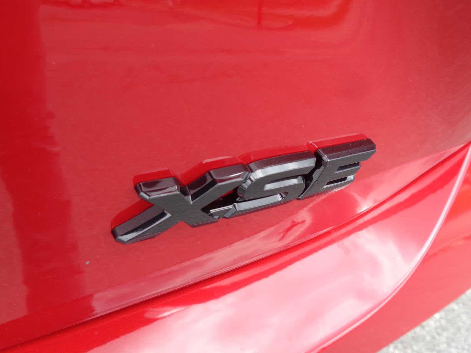 2026 Toyota Camry XSE - Photo 18