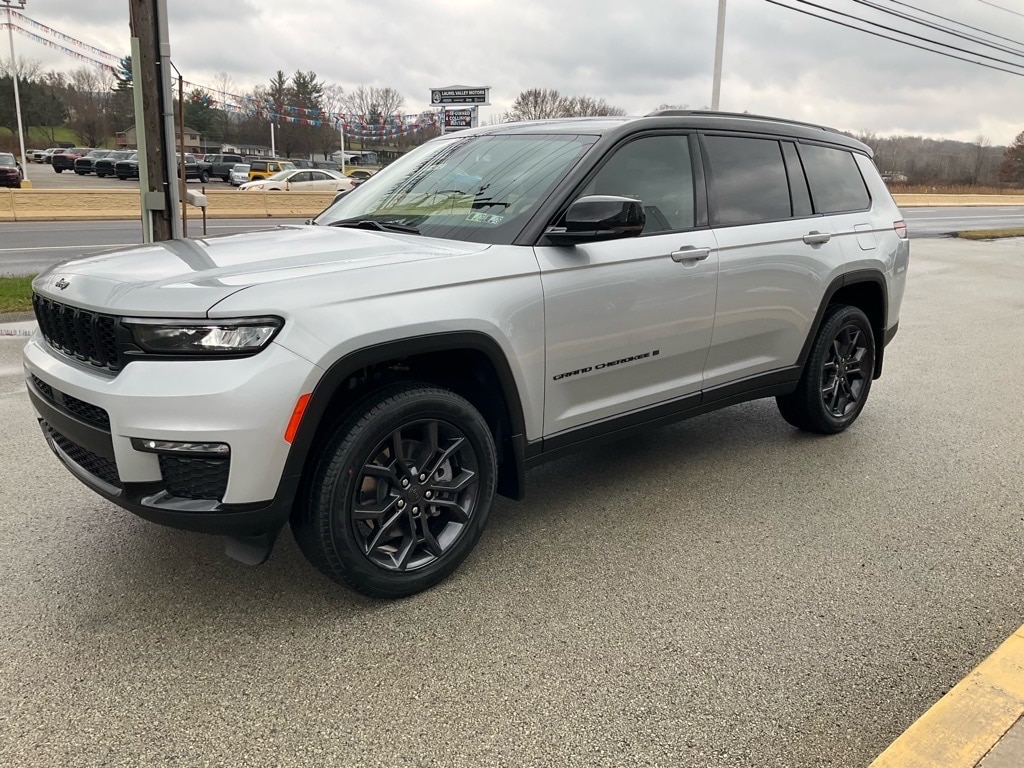New 2025 Jeep Grand Cherokee L LIMITED 4X4 Sport Utility
