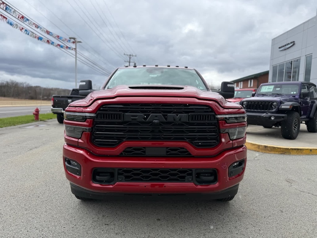 New 2026 Ram 3500 LARAMIE MEGA CAB 4X4 6'4 BOX Pickup