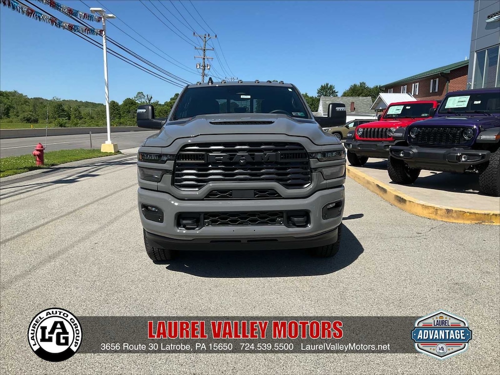 New 2026 Ram 2500 BLACK EXPRESS CREW CAB 4X4 6'4 BOX Pickup