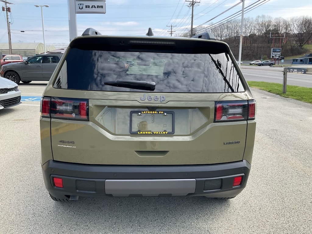 New 2026 Jeep Cherokee LAREDO 4X4 Sport Utility