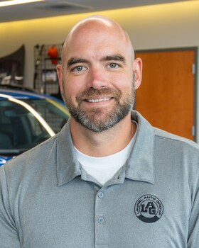 Staff member Chris Cox from ID_64430eab8bc9