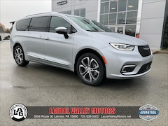 2026 Chrysler Pacifica PINNACLE AWD Passenger Van