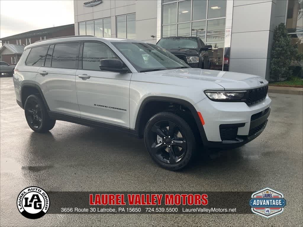 New 2025 Jeep Grand Cherokee L L ALTITUDE 4X4 Sport Utility