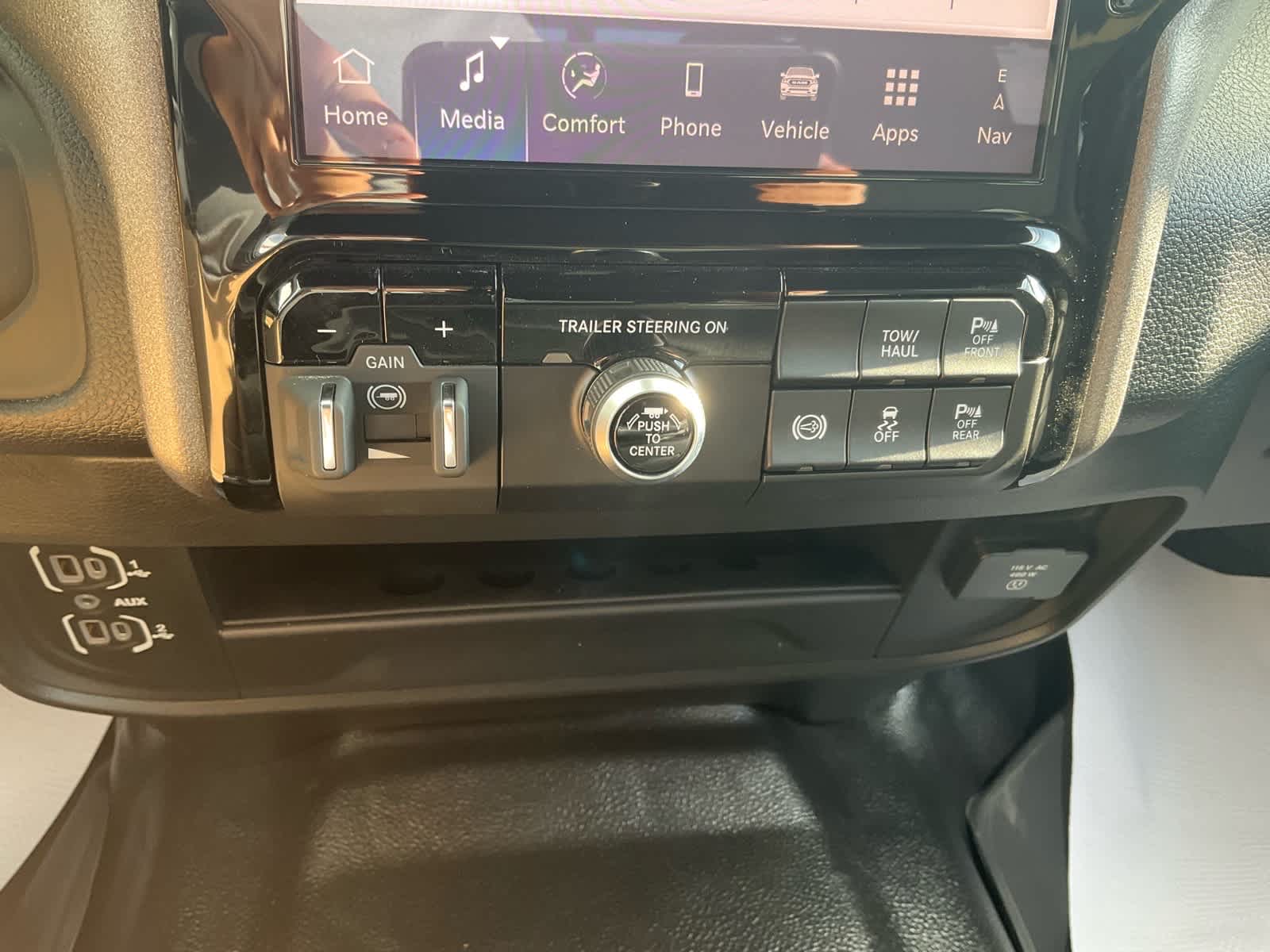 2026 RAM 3500 Tradesman - Photo 11