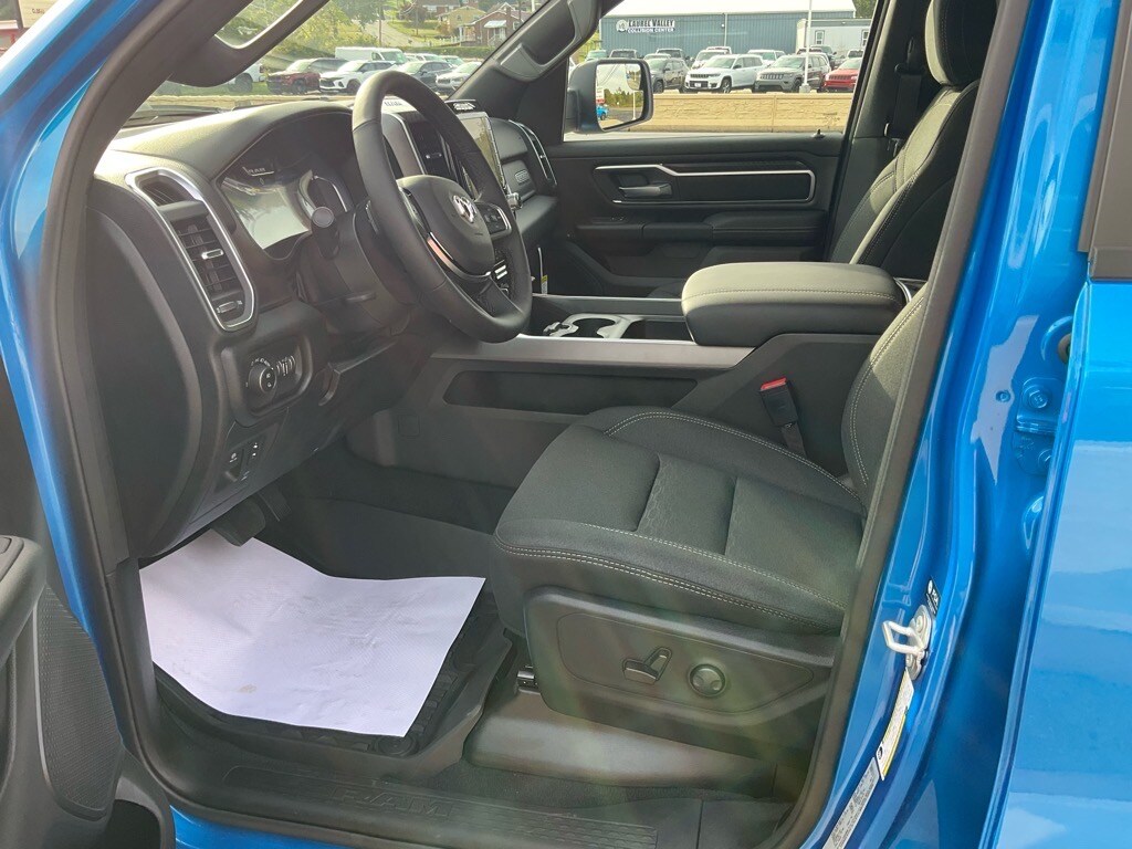 2026 Ram 1500 Big Horn photo 4