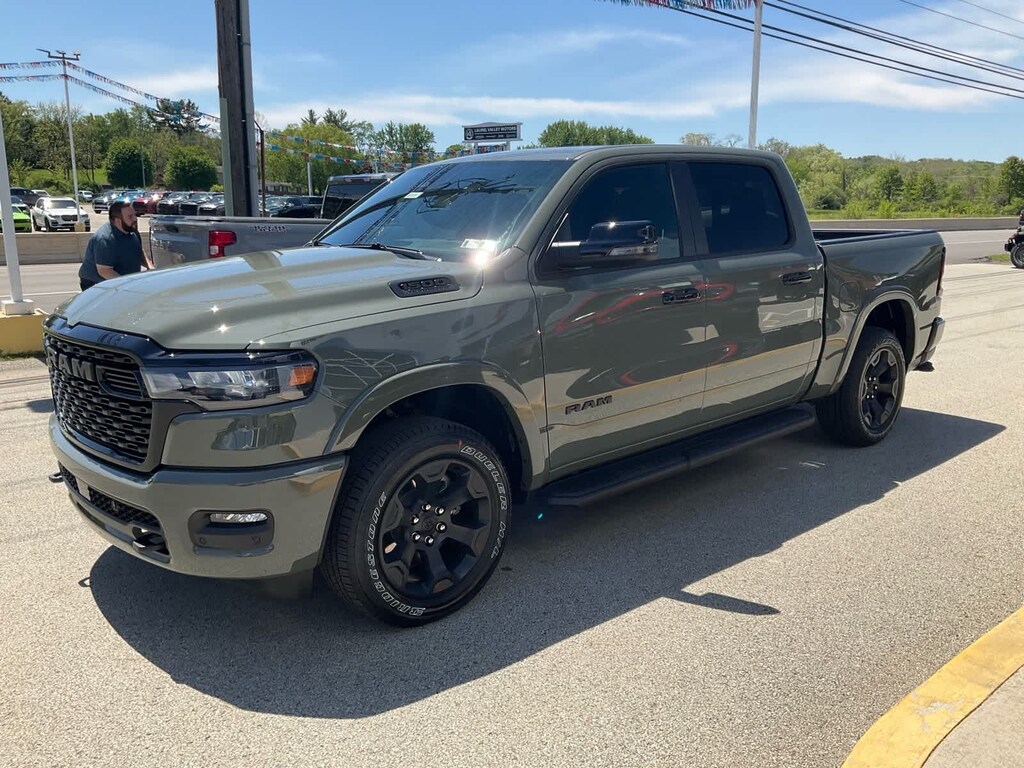 New 2026 Ram 1500 BIG HORN CREW CAB 4X4 5'7 BOX Pickup