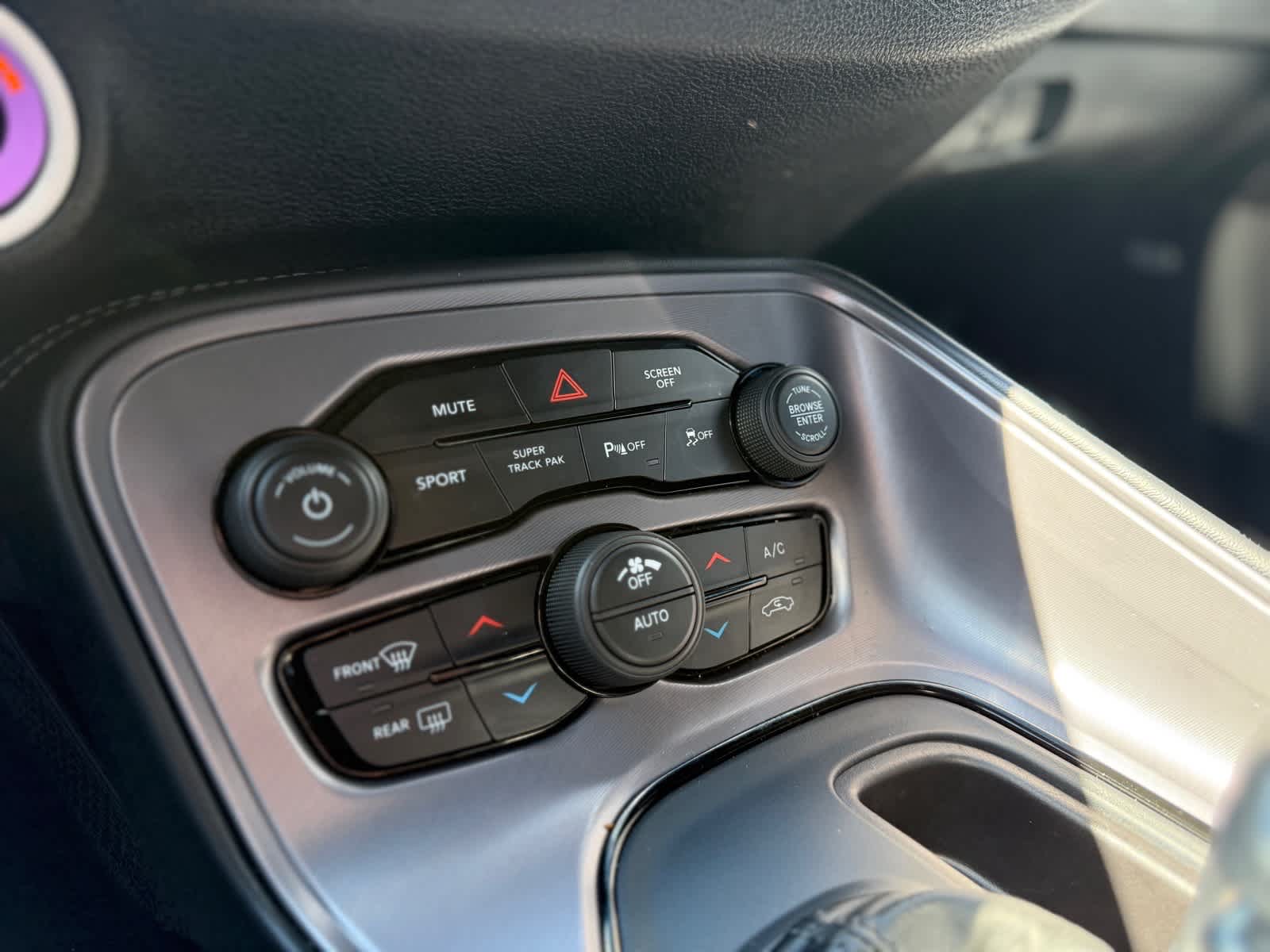 2023 Dodge Challenger R/T - Photo 20