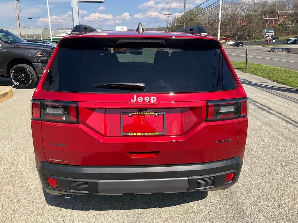 New 2026 Jeep Cherokee LAREDO 4X4 Sport Utility