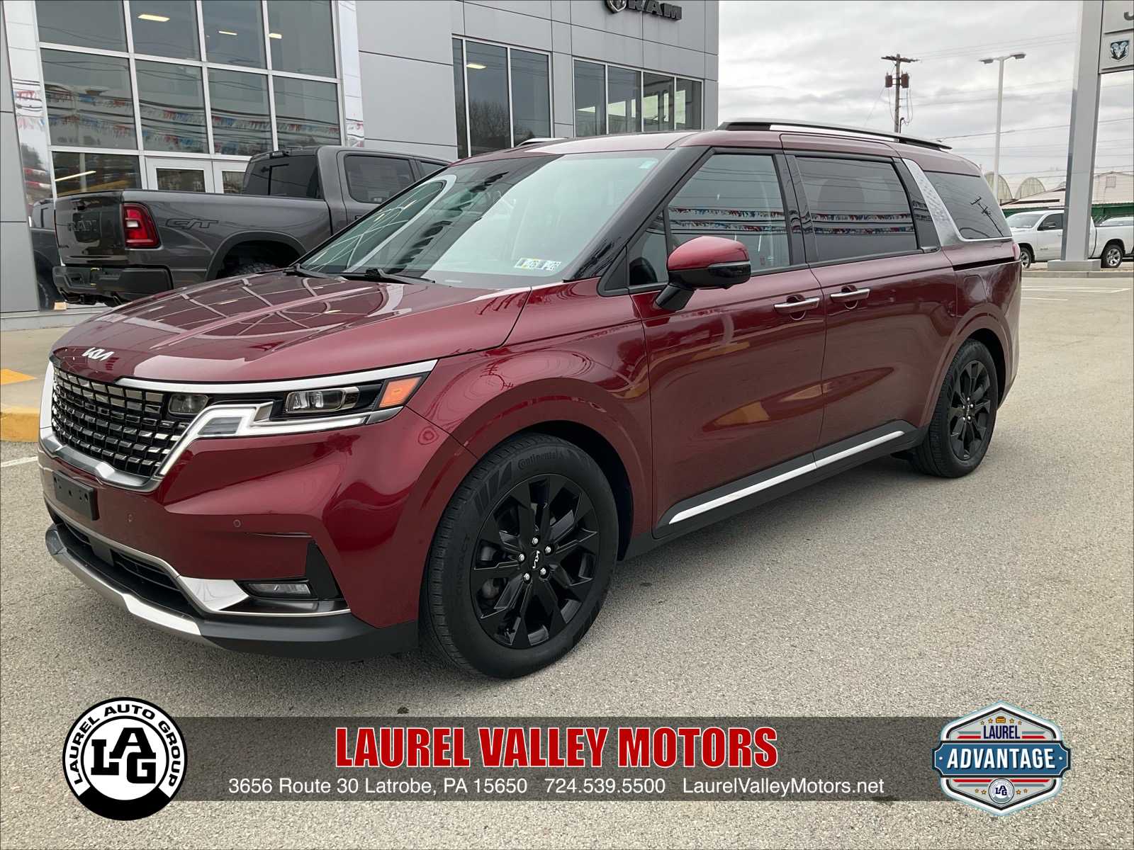 2023 Kia Sedona SX Prestige's photo