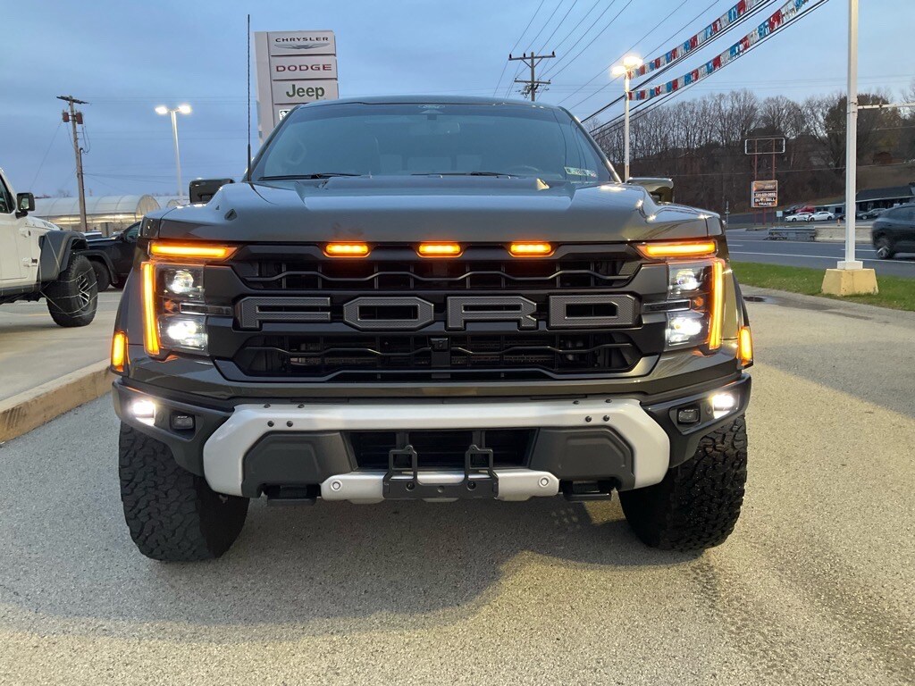 2024 Ford F-150 Raptor photo 2