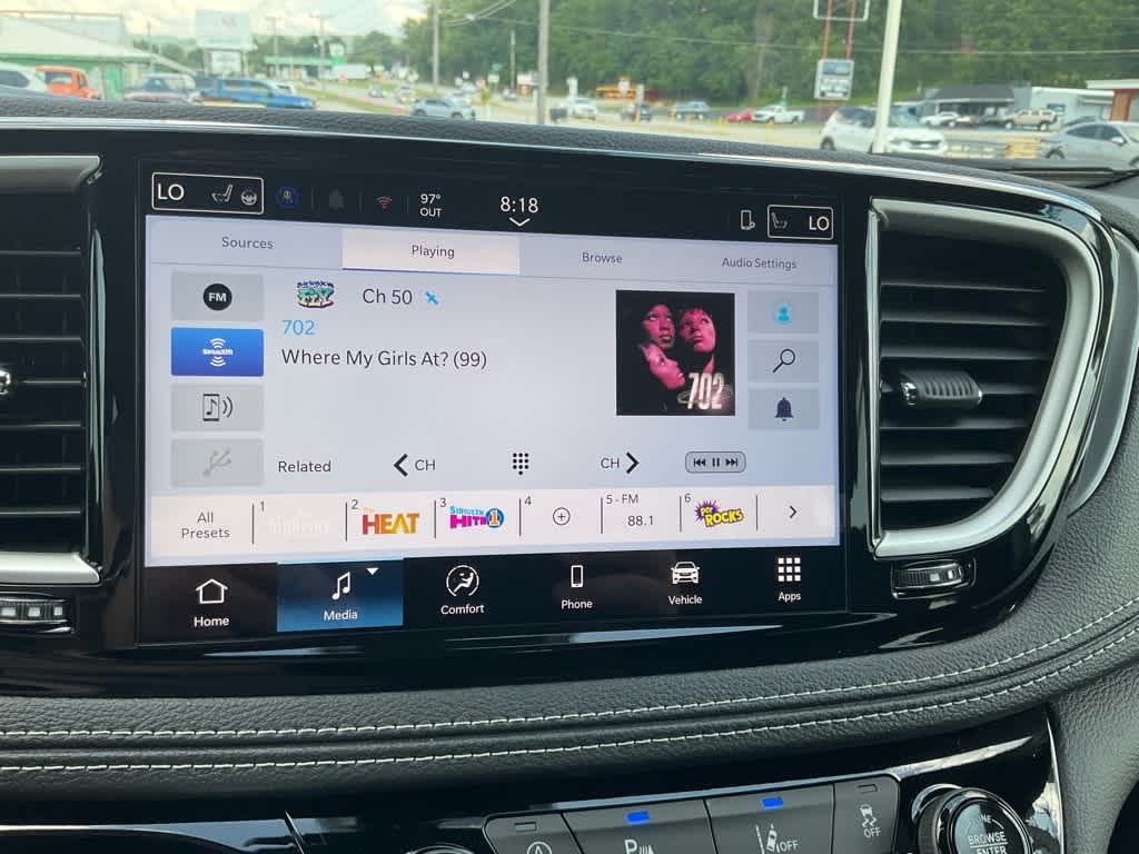 2026 Chrysler Pacifica Select - Photo 6