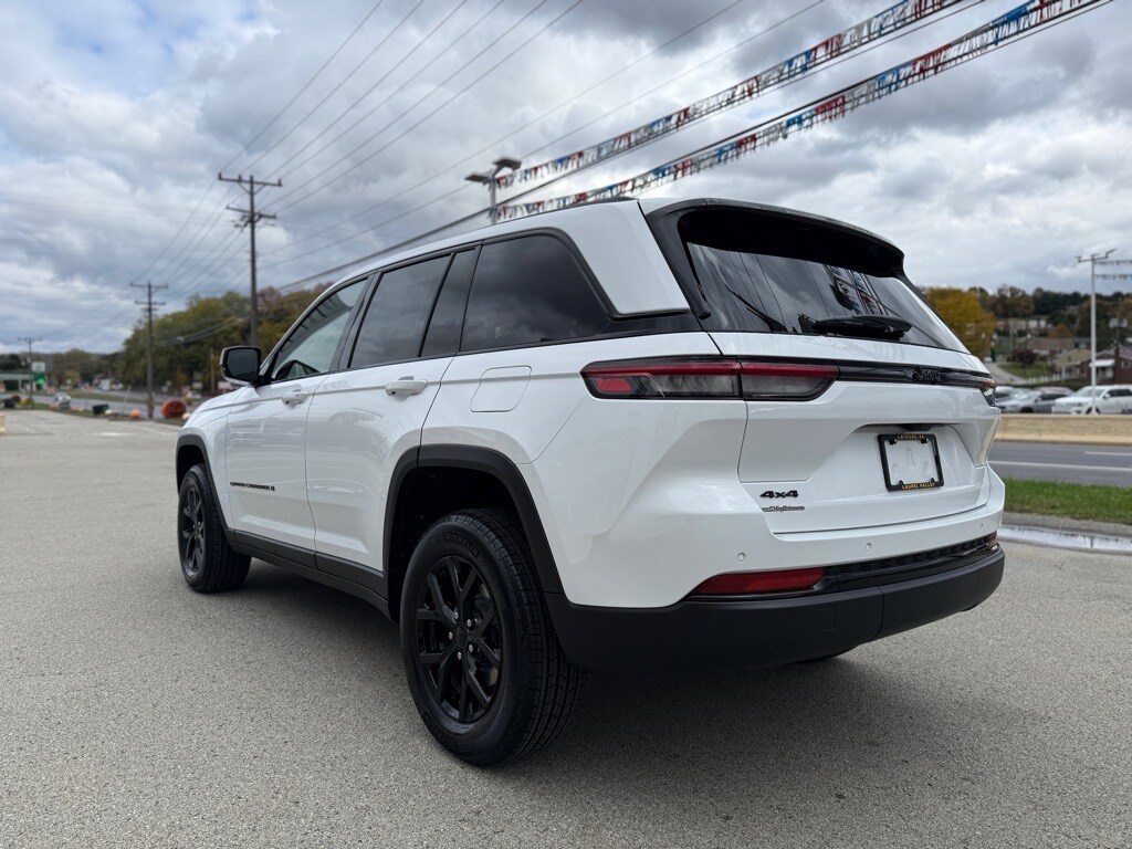 New 2025 Jeep Grand Cherokee ALTITUDE X 4X4 Sport Utility