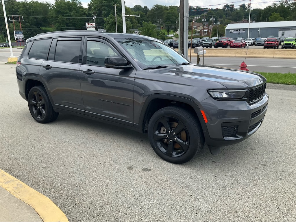Used 2023 Jeep Grand Cherokee L Altitude 4x4
